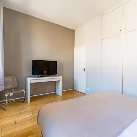 Appartement T3 De Prestige Proche Du Jardin Public De Bordeaux Exterior photo