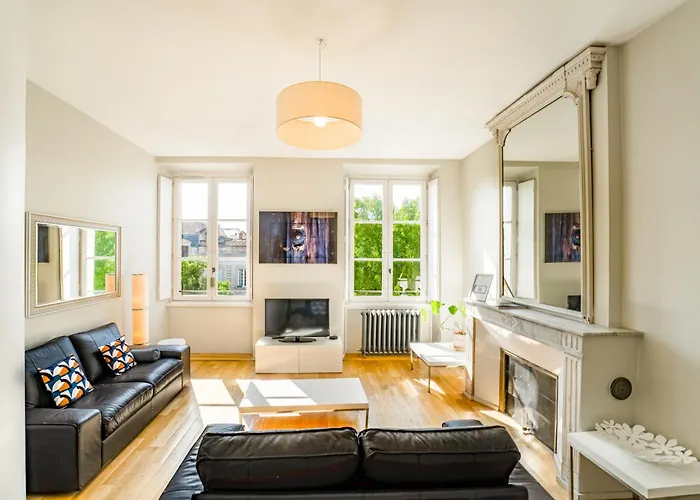 Appartement T3 De Prestige Proche Du Jardin Public De Bordeaux